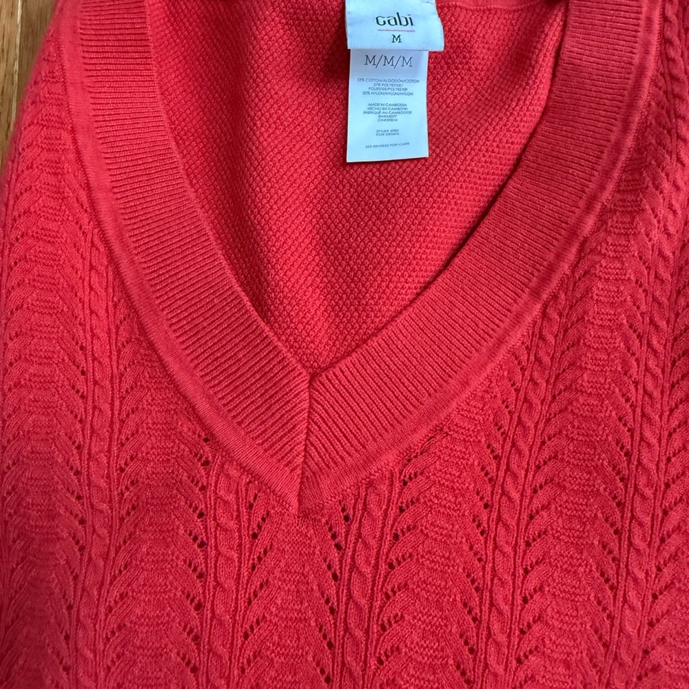 Cabi Perfect Pullover
Medium 
Fall ‘25 Limited Release - Picture 3 of 9